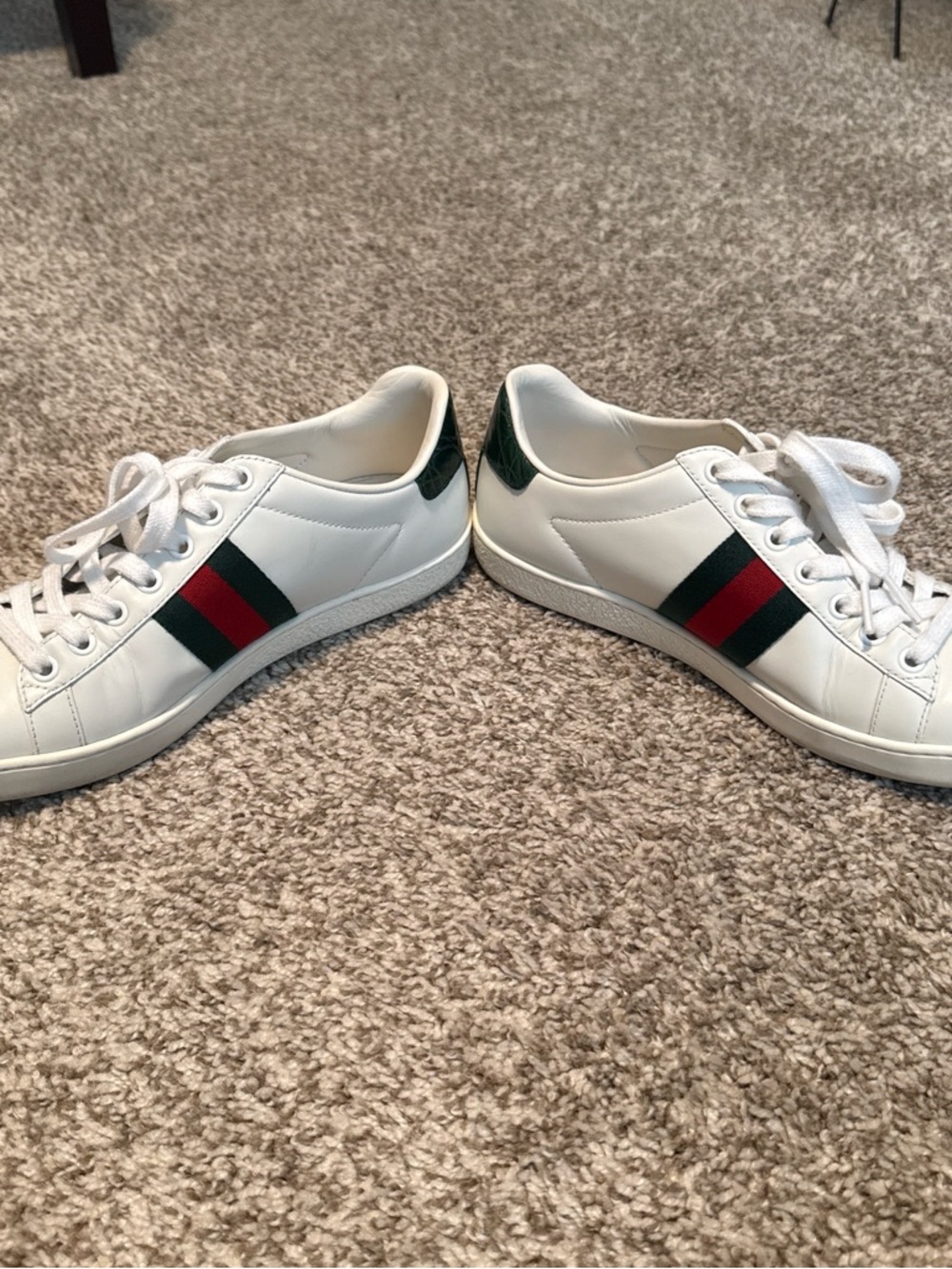 Authentic Gucci White Low-Top Leather Sneakers with Red & Green Stripe - Picture 6 of 7